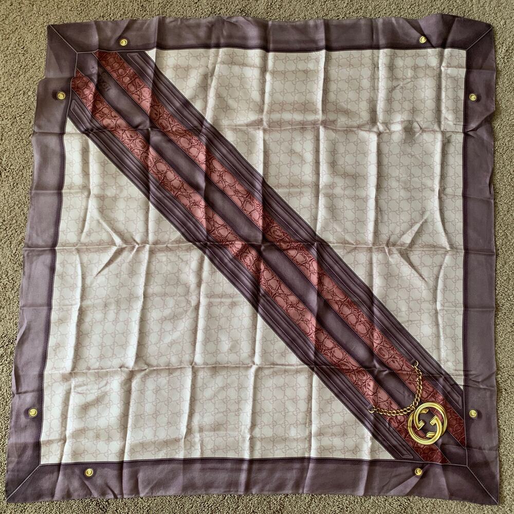 G1061 Gucci monogram large pure silk scarf with dust bag - Picture 2 of 4